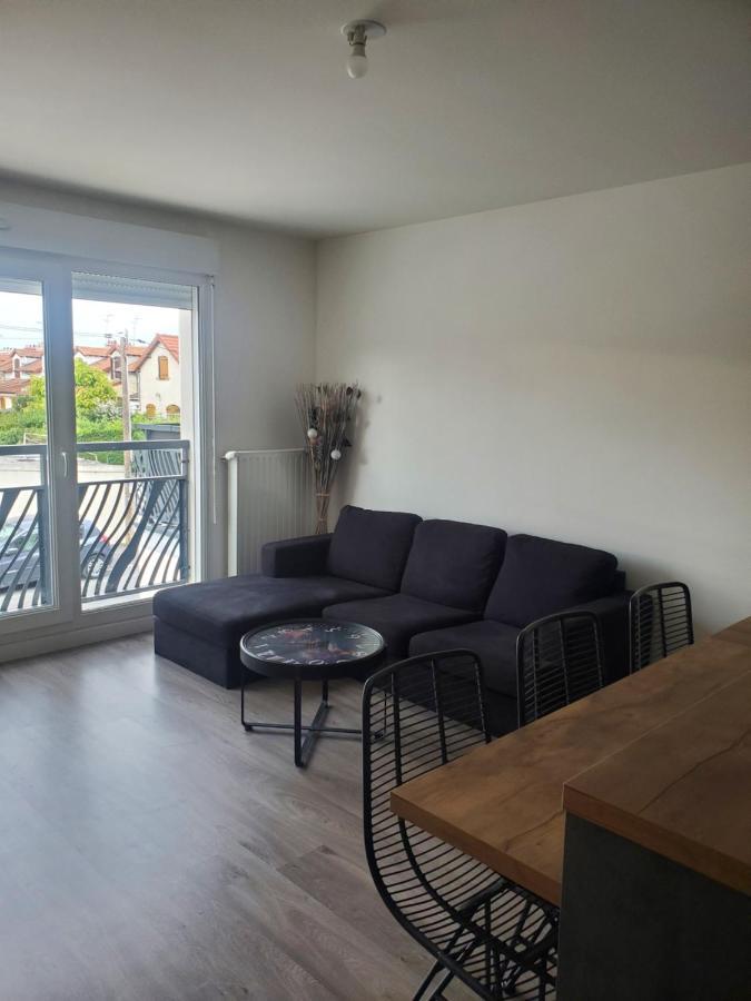 Joli Appartement Proche Du Centre-Reseau Orange Pour Capter Saint-Fargeau-Ponthierry Esterno foto